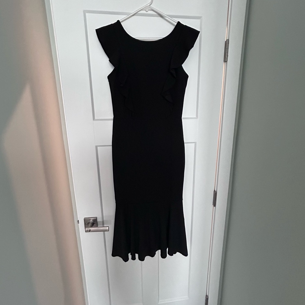 Source Unknown Black Ruffle-Accent Midi Dress